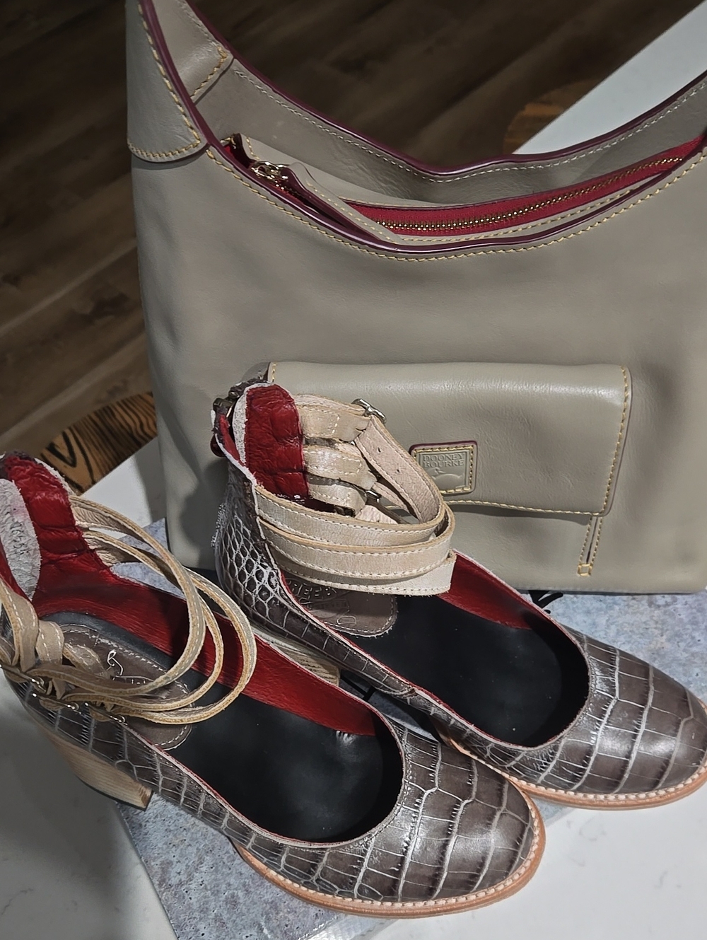 Freebirds Taupe Croc Leather